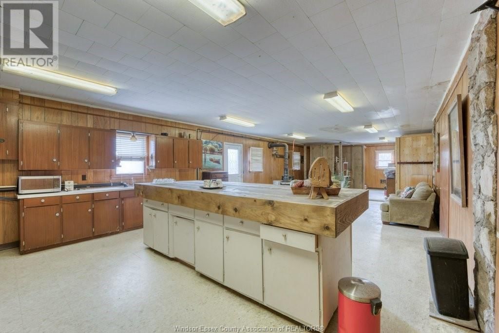 21886 WHEATLEY ROAD Image 36