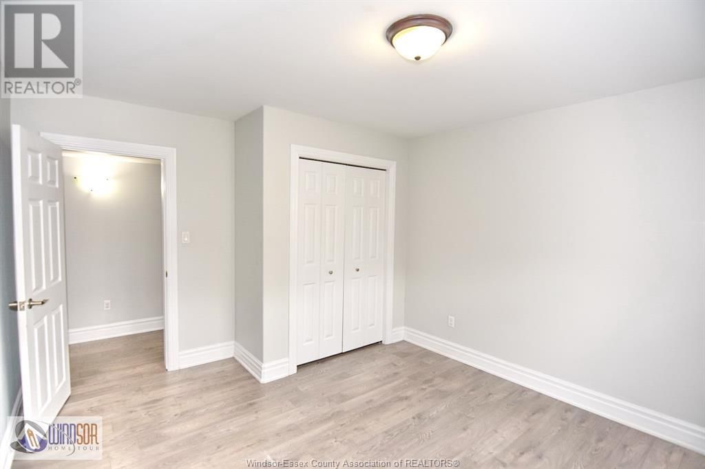 4759 PERIWINKLE CRESCENT Unit# LOWER Image 16