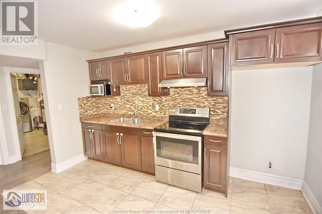 4759 PERIWINKLE CRESCENT Unit# LOWER Image 6