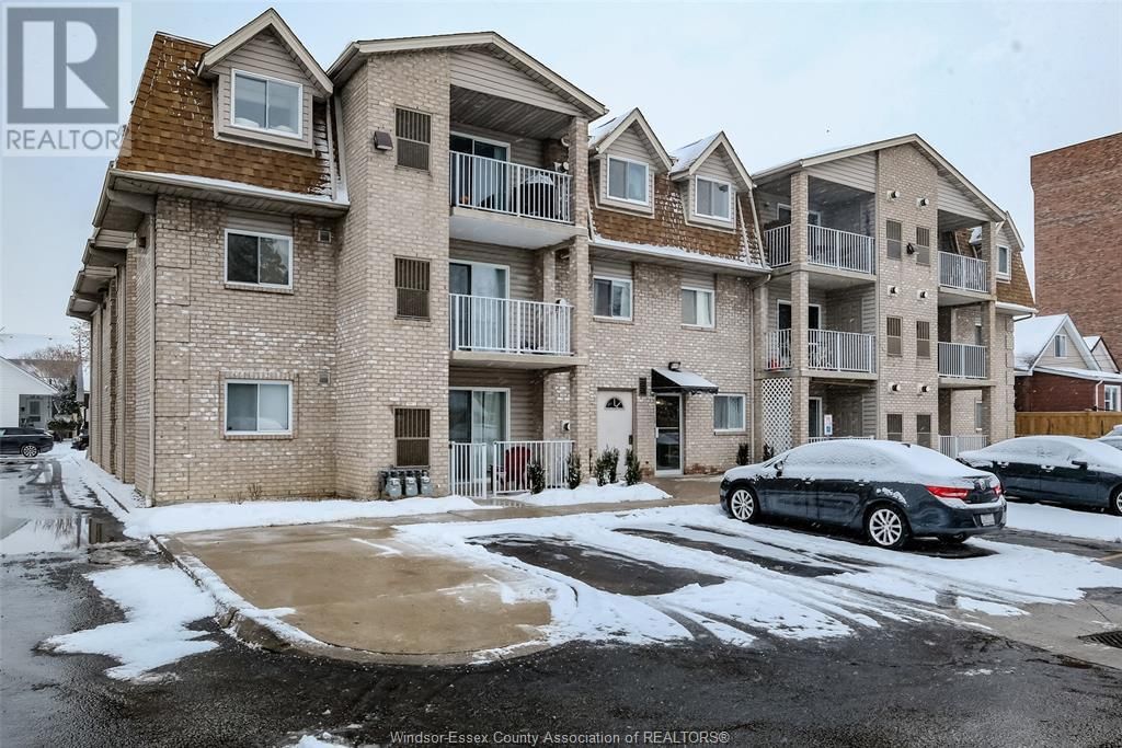 1323 LANGLOIS AVENUE Unit# 301 Image 13