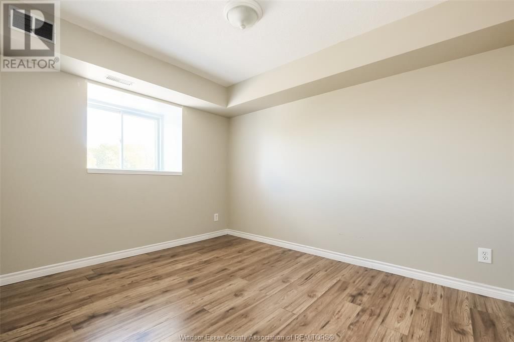 1323 LANGLOIS AVENUE Unit# 301 Image 8