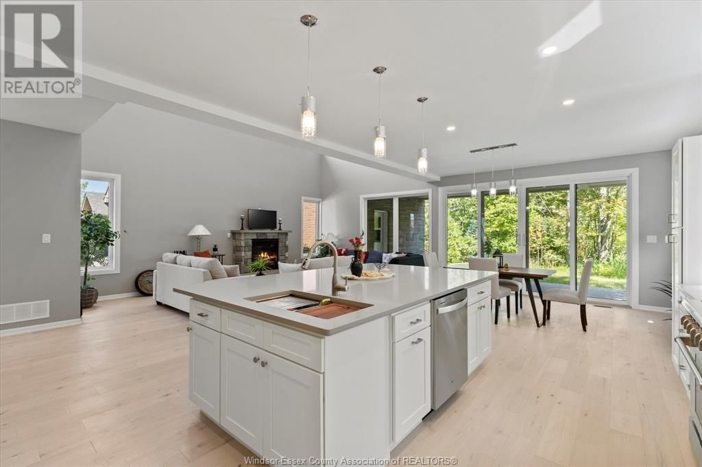 150 LAKEWOOD DRIVE Image 17