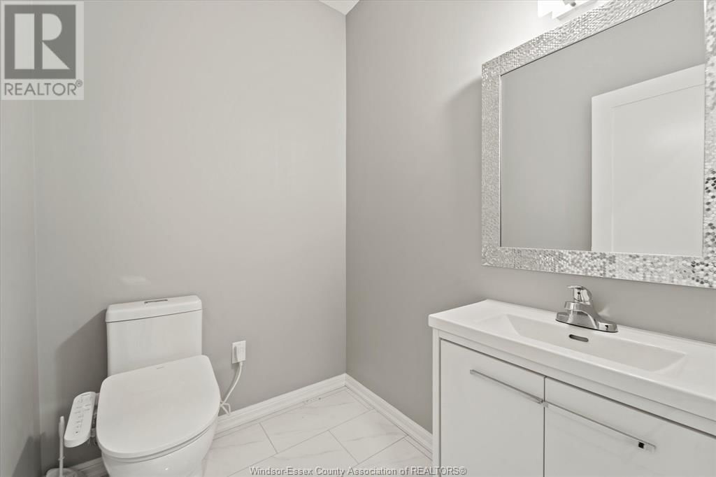 150 LAKEWOOD DRIVE Image 19