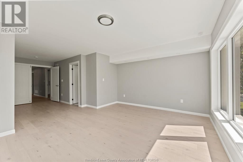 150 LAKEWOOD DRIVE Image 24