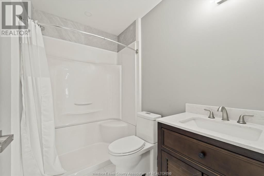 150 LAKEWOOD DRIVE Image 33