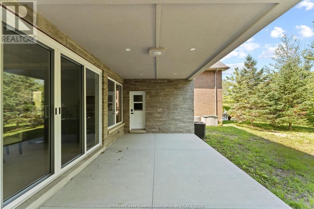 150 LAKEWOOD DRIVE Image 43