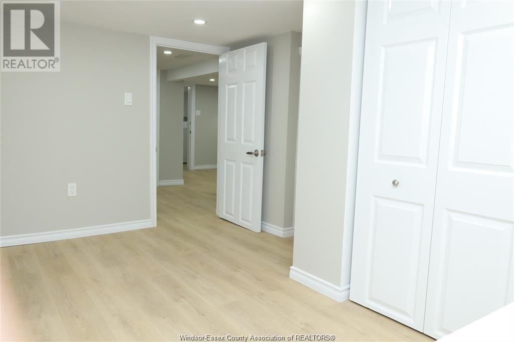 935 LANGLOIS AVENUE Unit# LOWER Image 16