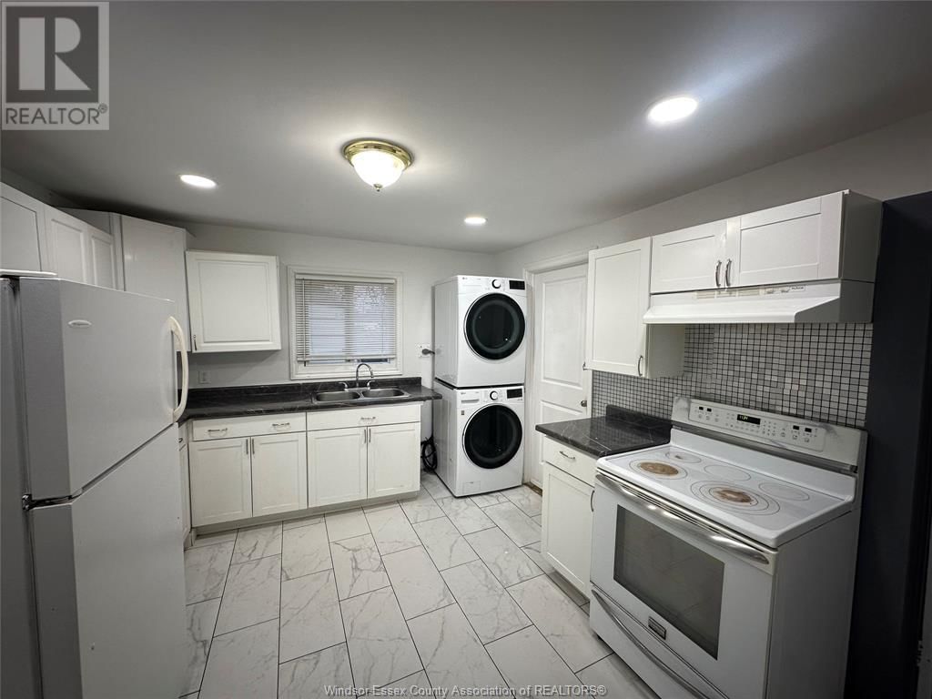 1092 Highland AVENUE Unit# Upper Image 9