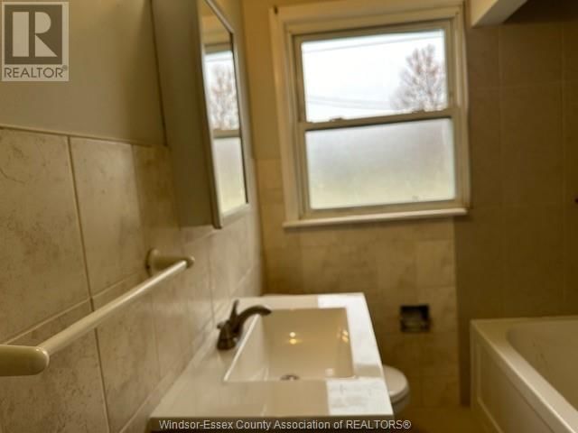 403 EDINBOROUGH STREET Image 9