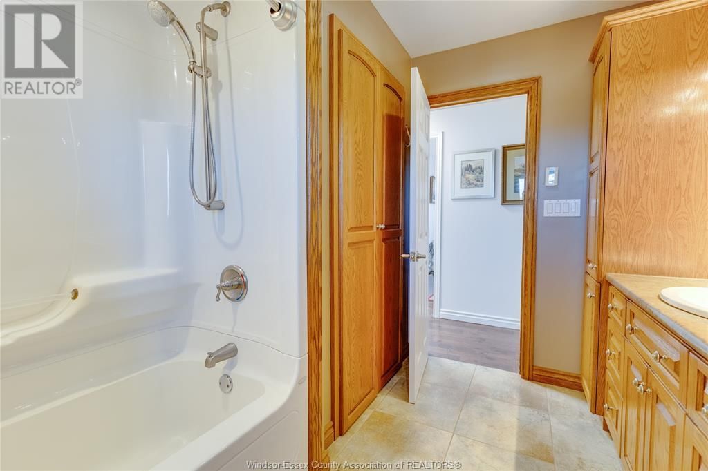 22653 COATSWORTH Image 27