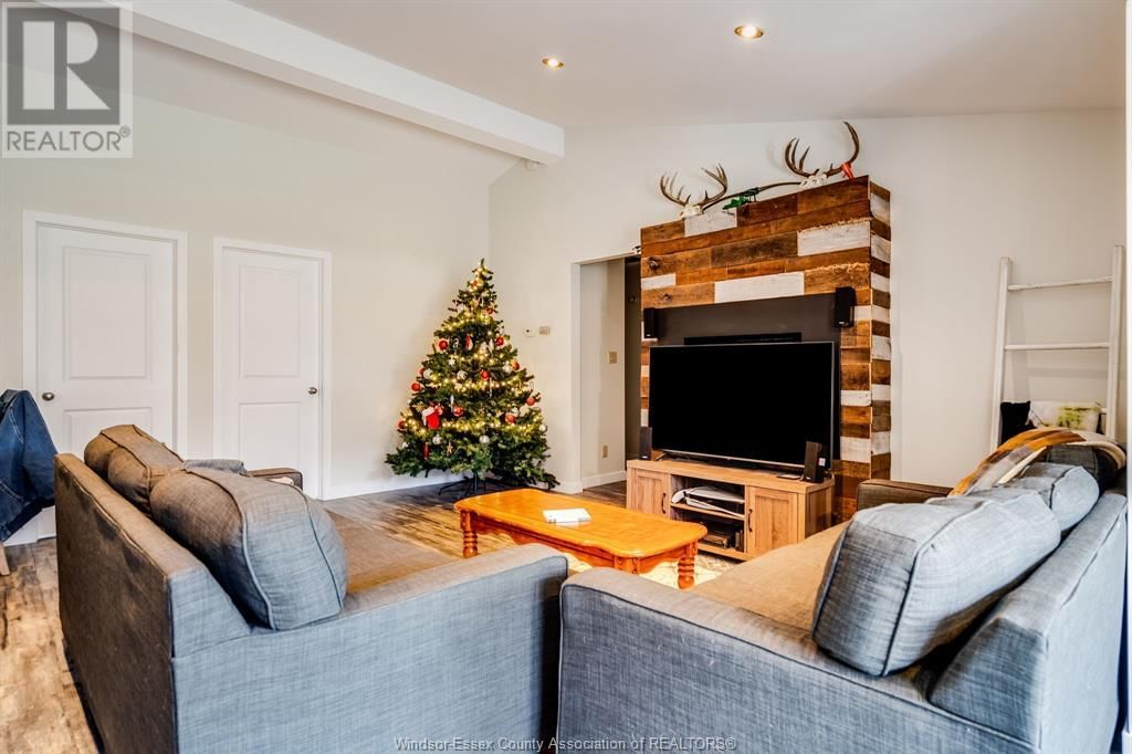 713 MERSEA RD 4 Image 11