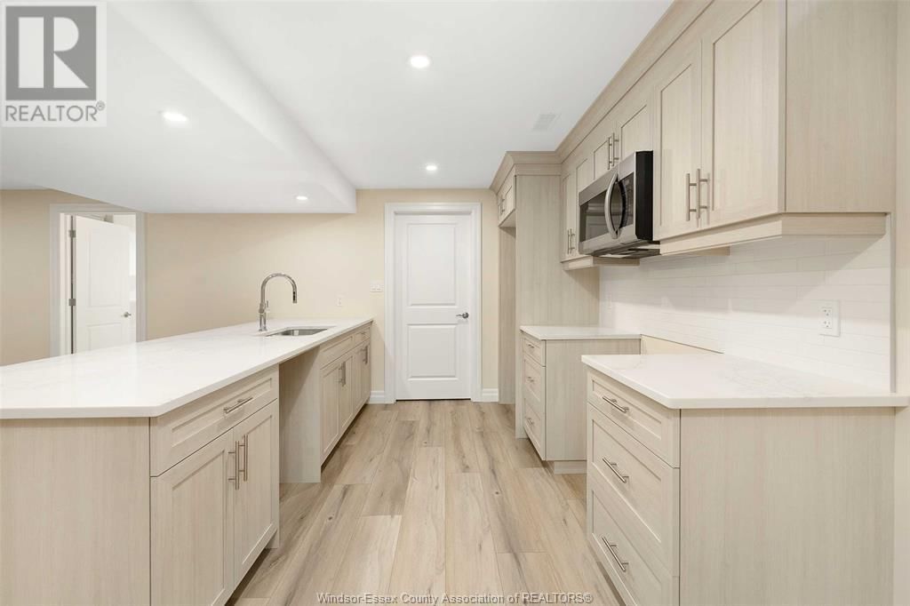 64 JEWEL STREET Image 29