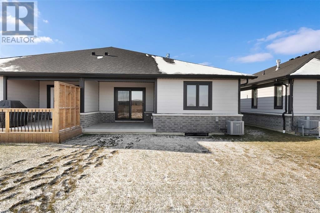 64 JEWEL STREET Image 40