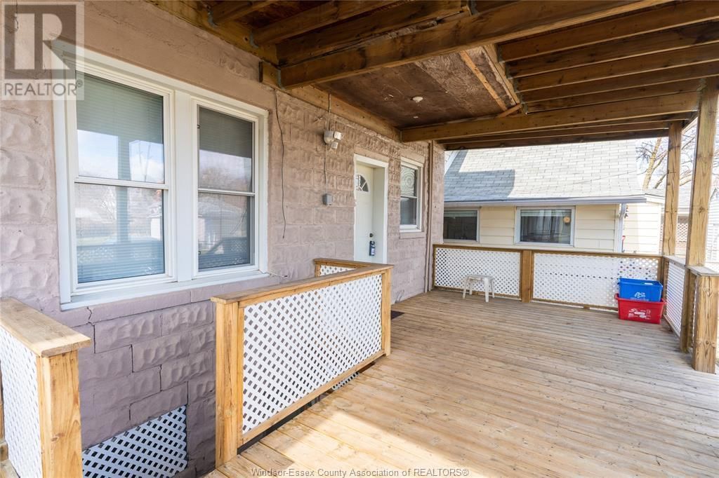 3491 SANDWICH STREET Image 8