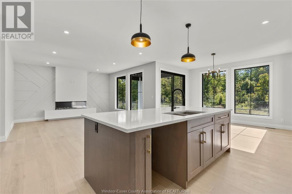 257 CHARLES Image 17