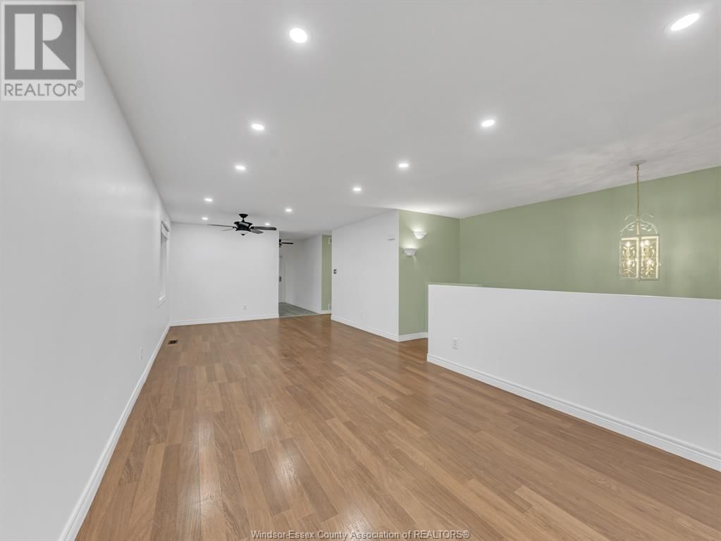 1126 BANWELL ROAD Unit# MAIN Image 9