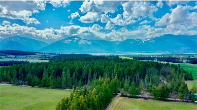 Image #1 of Commercial for Sale at 630 Huscroft Road, Lister, British Columbia