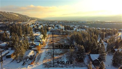 Image #1 of Commercial for Sale at 4906 Thouret Road, Radium Hot Springs, Alberta