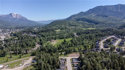 Image #1 of Commercial for Sale at 113 Whitetail Drive, Fernie, British Columbia