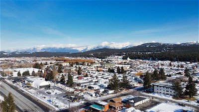 Image #1 of Commercial for Sale at 2025 10th St, Cranbrook North, British Columbia