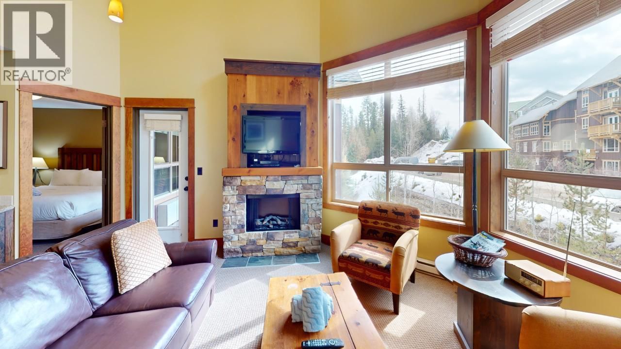 643C 4559 TIMBERLINE Crescent property photo