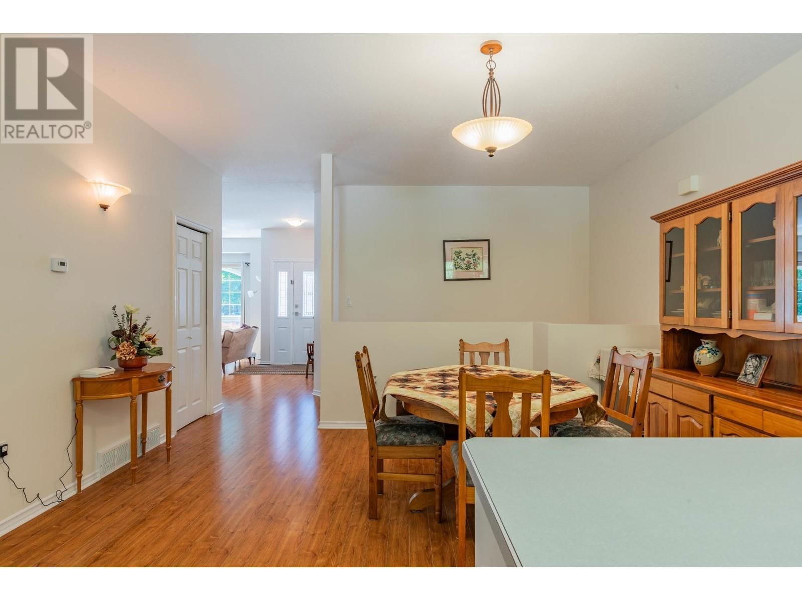 7 - 2205 ROCKLAND AVENUE Image 23