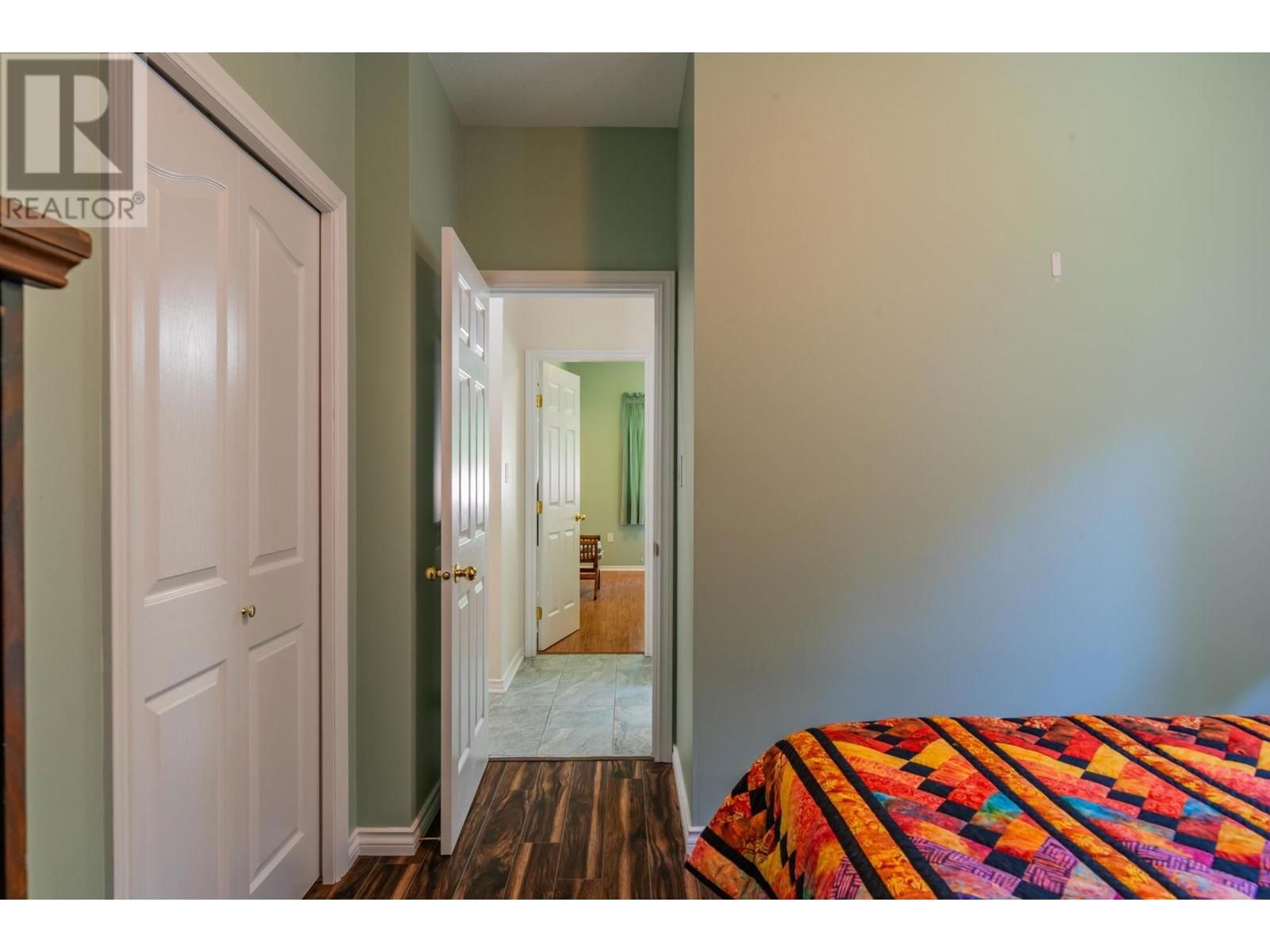 7 - 2205 ROCKLAND AVENUE Image 31