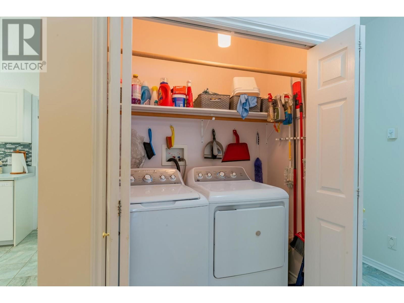 7 - 2205 ROCKLAND AVENUE Image 35