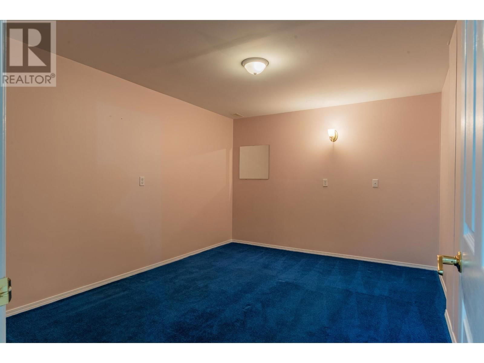 7 - 2205 ROCKLAND AVENUE Image 41