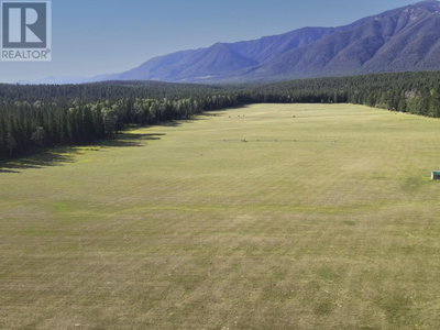 DL7156 POTTER Road | Invermere British Columbia | Slide Image Ten