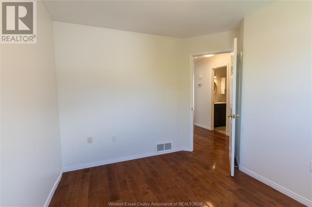 3131 JEFFERSON BOULEVARD Unit# UPPER Image 19