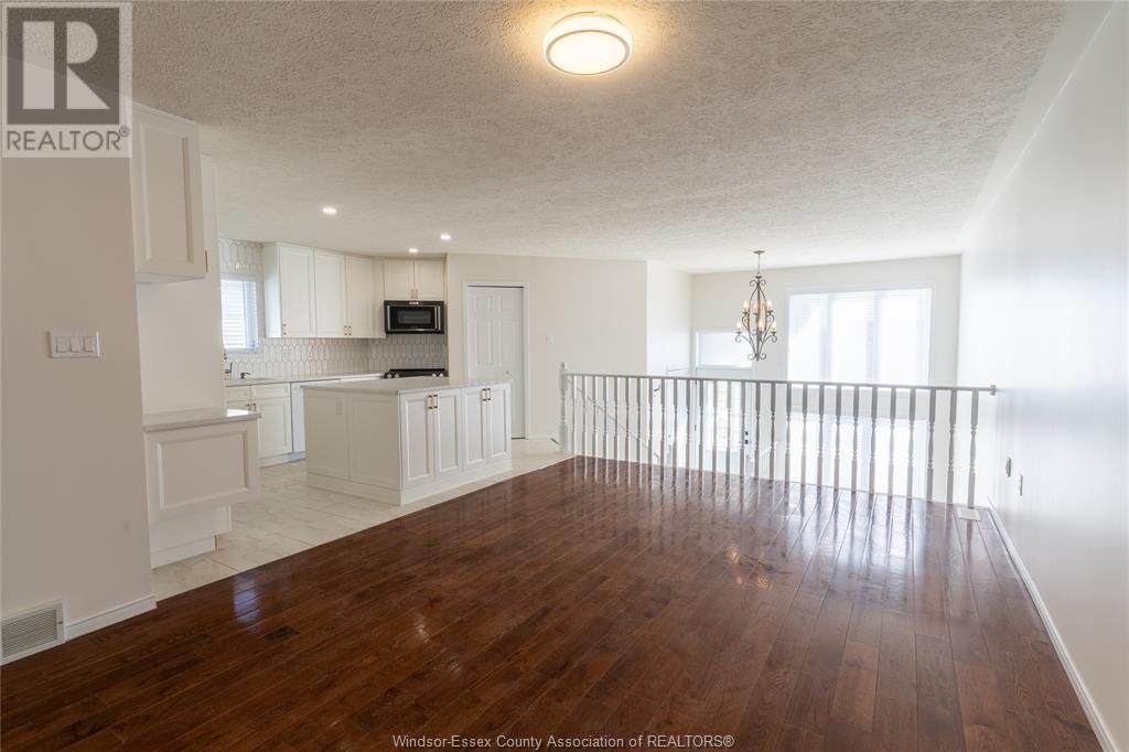 3131 JEFFERSON BOULEVARD Unit# UPPER Image 6