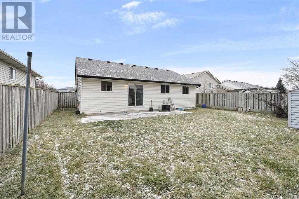 1348 HANSEN CRESCENT Image 29