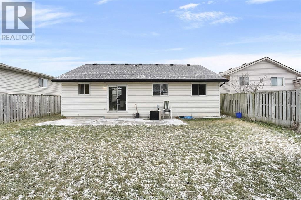 1348 HANSEN CRESCENT Image 30