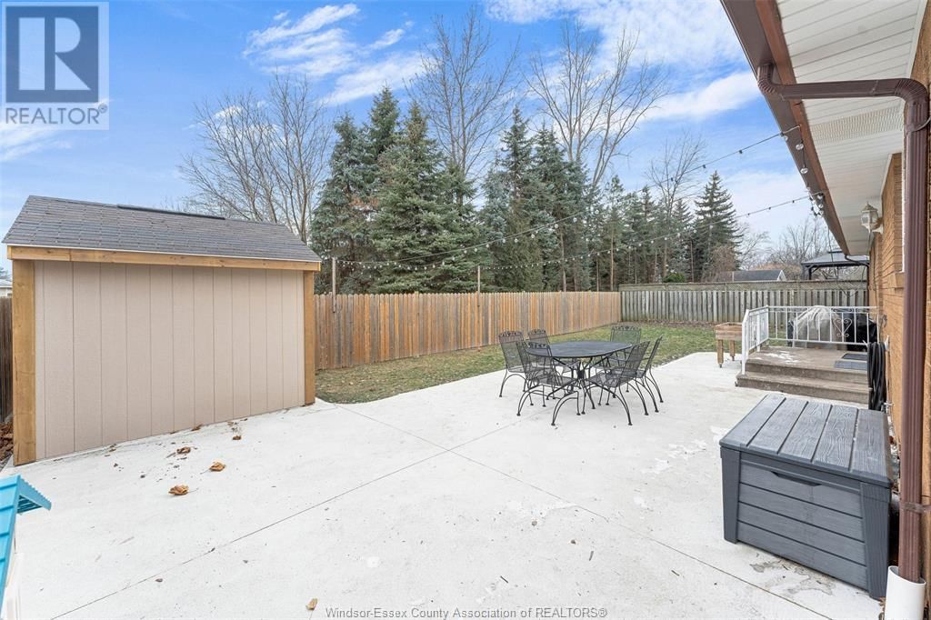 5595 ROSE STREET Image 4