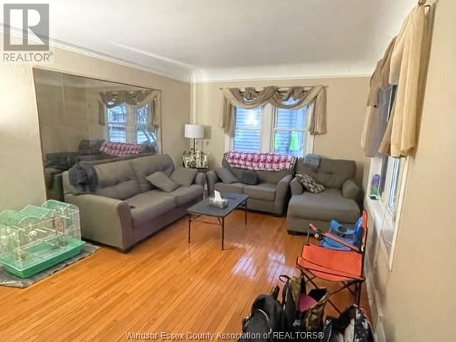 1418 PILLETTE ROAD Image 3