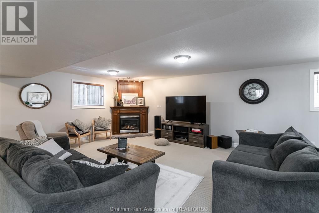 36 Enclave PLACE Image 33