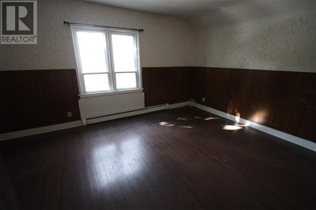 324 CHRISTINA STREET SOUTH Image 7