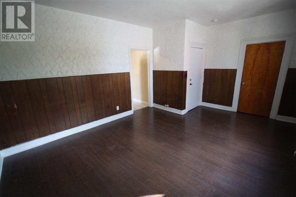 324 CHRISTINA STREET SOUTH Image 9
