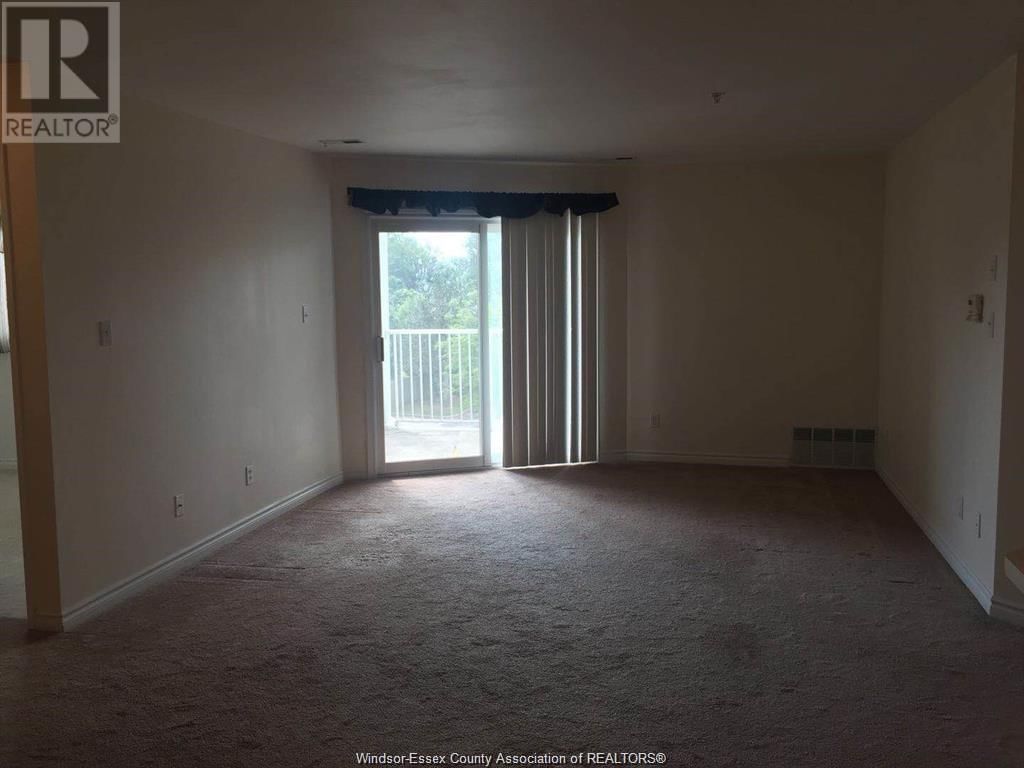 1535 GRAND MARAIS ROAD West Unit# 301 Image 8