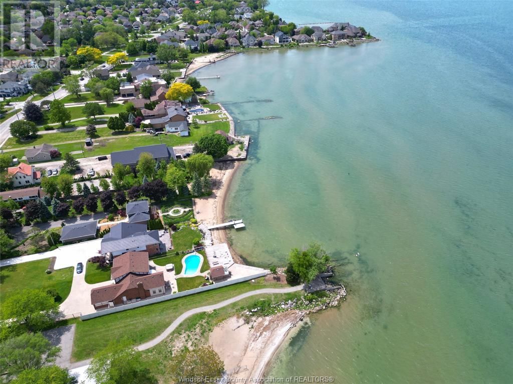 12222 RIVERSIDE DRIVE EAST Image 38