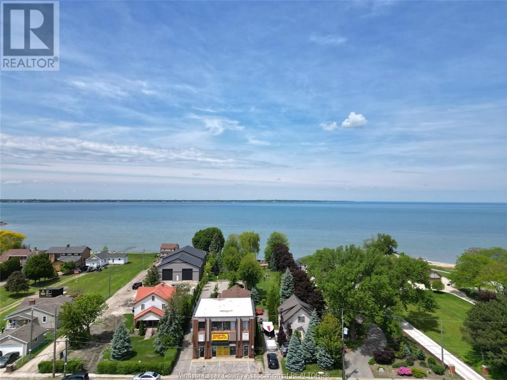 12222 RIVERSIDE DRIVE EAST Image 45