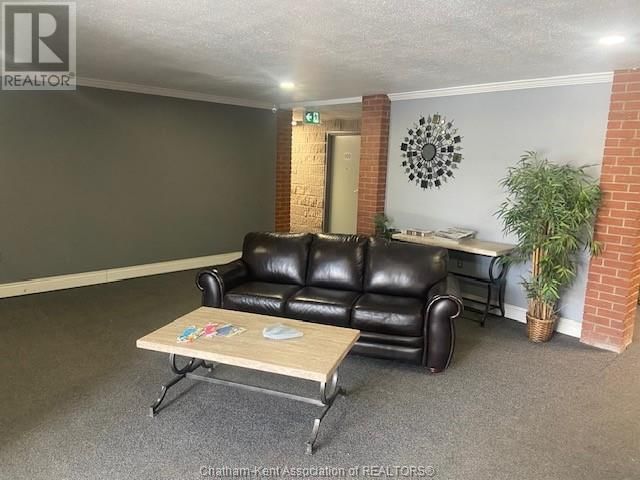 276 MERRITT AVENUE Unit# 304 Image 3