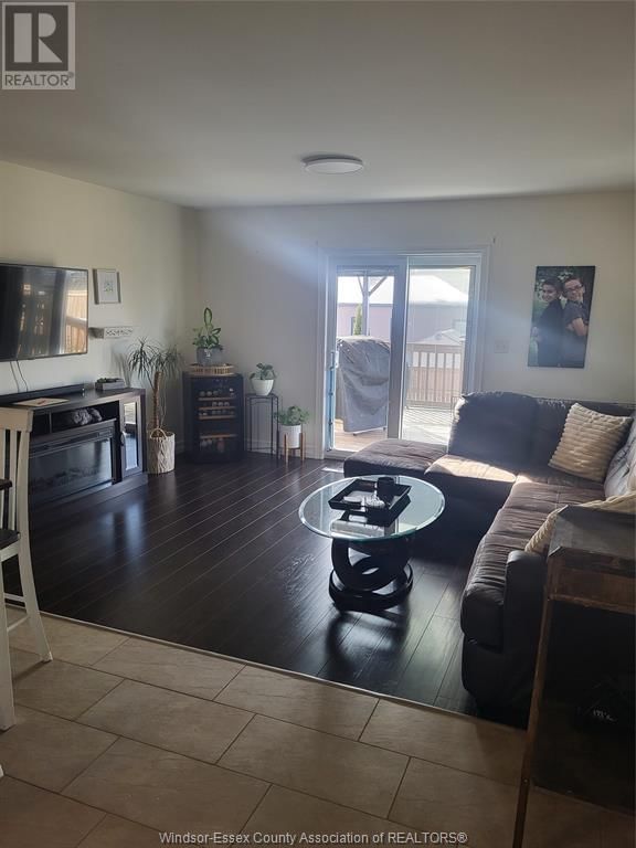 191 MANNING DRIVE Image 3