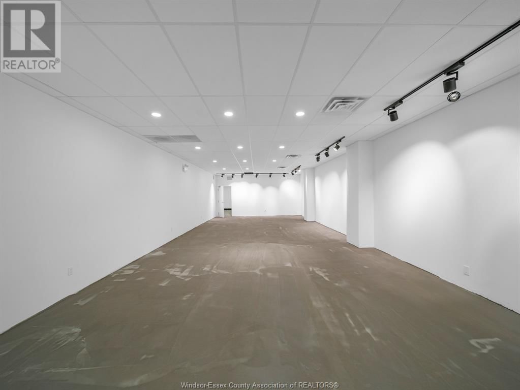 3514,3540- WALKER ROAD Image 17