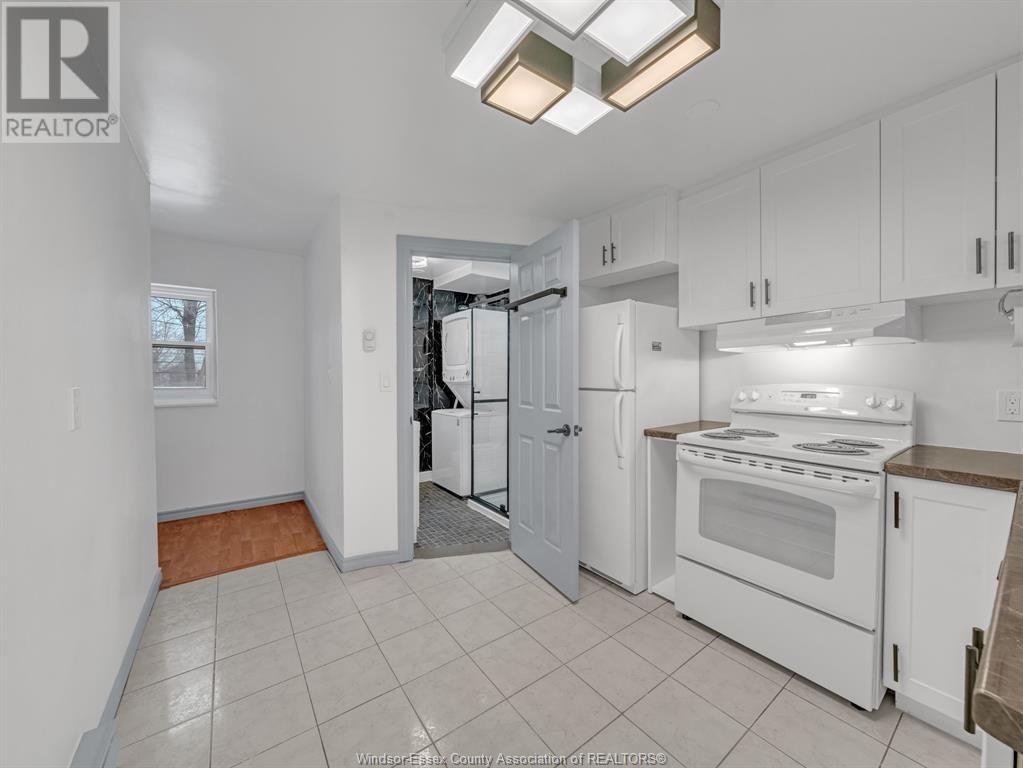 3514,3540- WALKER ROAD Image 30