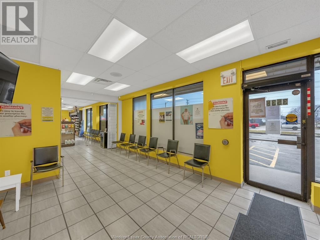 3514,3540- WALKER ROAD Image 46