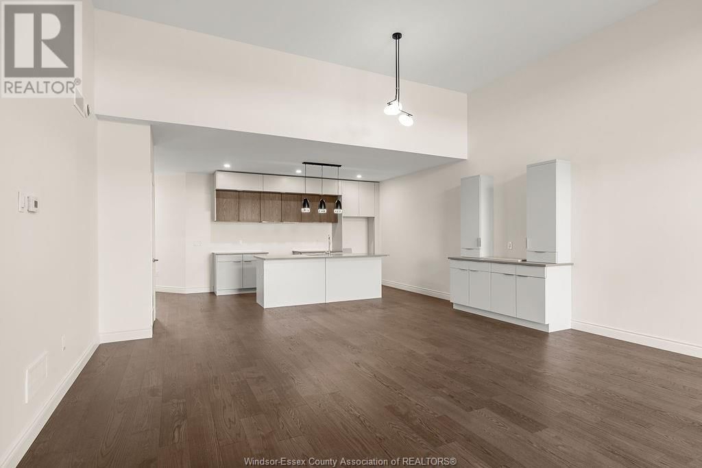220 MCLELLAN Image 9