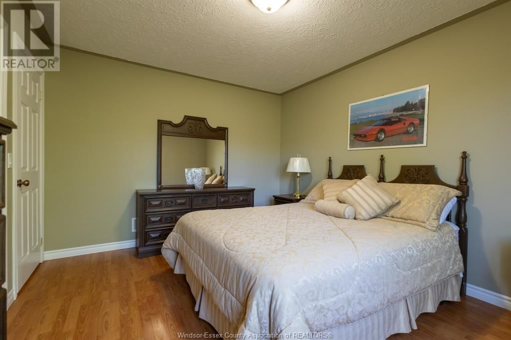 1365 FERRIS Image 15