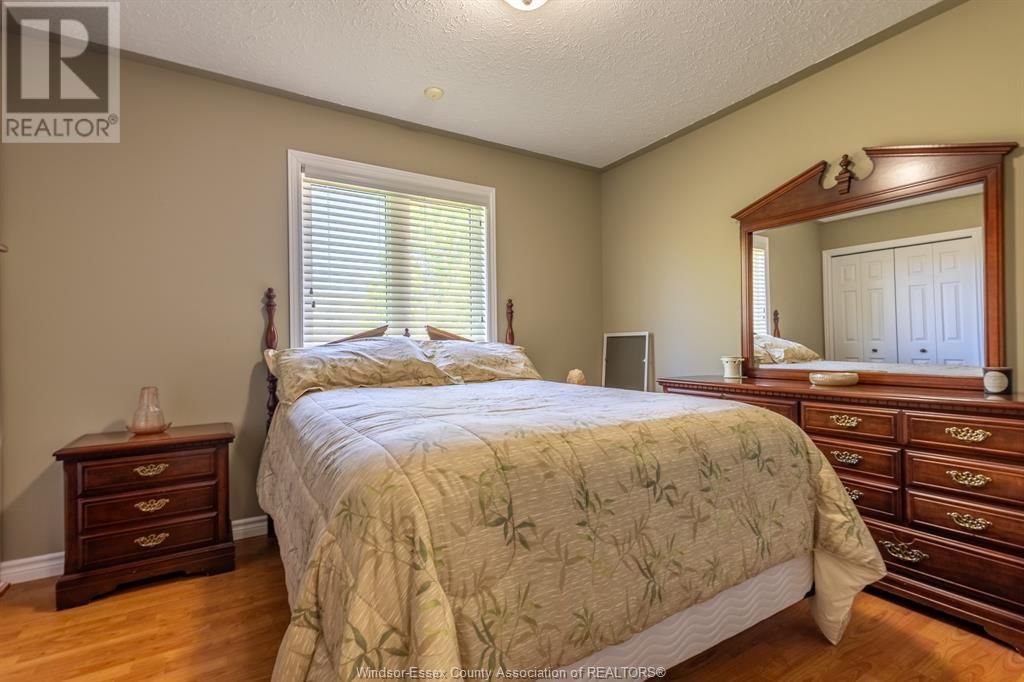 1365 FERRIS Image 11